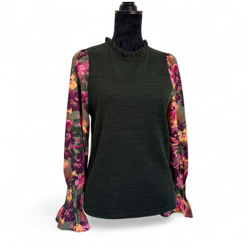 THML Everyday Joy Green Floral Ribbed Ruffle Blouse Top Women's Small Fall